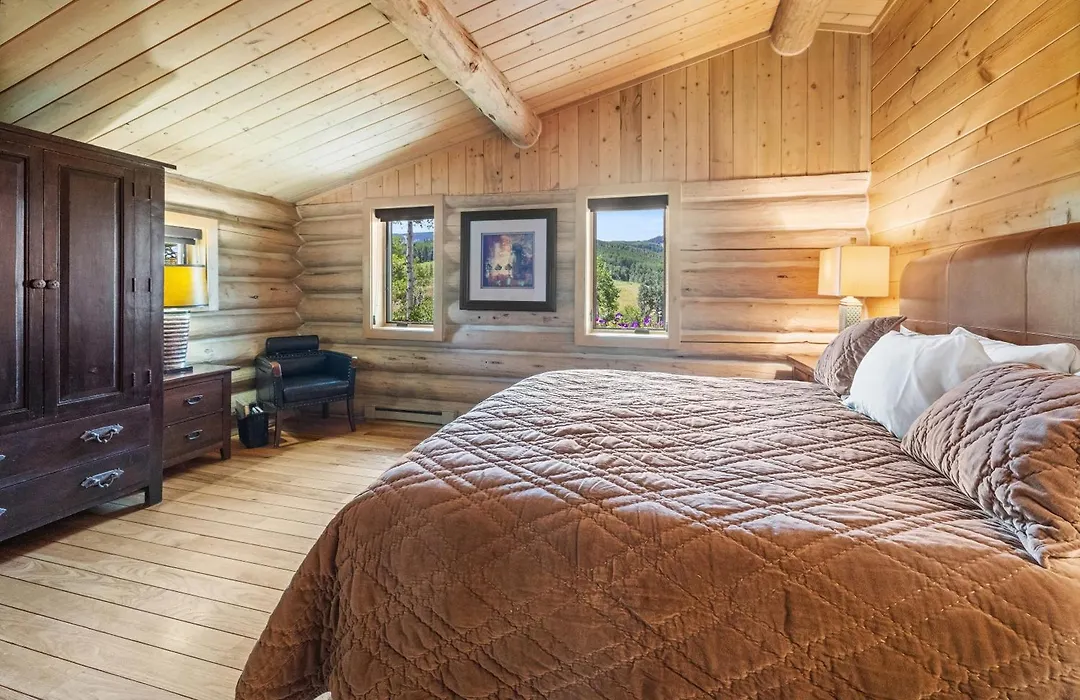Trappers Cabin-1