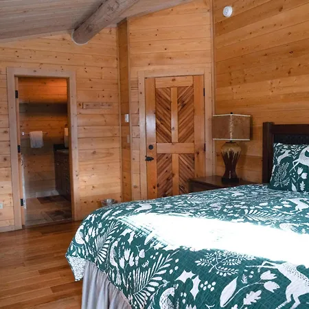 Trappers Cabin-2